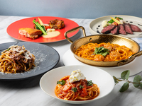 [Includes a choice of main course and dessert] A delicious appetizer platter and a main course lunch of your choice from five options