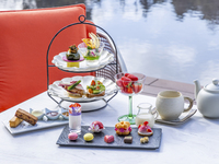 [Limited to 3 groups per day] Berry Blossom Afternoon Tea