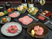 [Enjoy Wagyu Beef to the Fullest at Kyukon] The No. 1 popular "Kyukon Indulgence Course" allows you to enjoy popular dishes such as a luxurious three-item platter and a three-item lean meat platter all at once. Includes 100 minutes of all-you-can-drink.