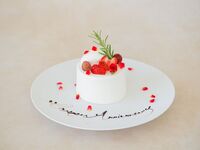 [Weekday Lunch Anniversary Plan] Toast with sake, anniversary cake and a 5-course lunch