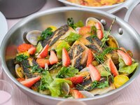 【4月～6月】<ランチ>生ビール飲み放題付・満開春桜といちごのスイーツビュッフェ 8,300円