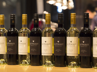 From April 1st: [Rotisserie Chicken Course] + Royal Selection 11 Types of Wine, Craft Beer, and Dassai! All-You-Can-Drink