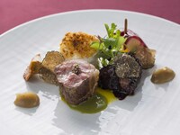 【平日限定×アンソレイエ】前菜・お魚＆お肉料理にメインデザートがついたコース