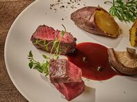 【平日：ランチコース】魚と肉のWメイン＋サラダ・パン・ソフトドリンクビュッフェ付