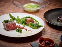 [Signature Dinner Course] Charcoal-grilled venison and beef tenderloin – savor ingredients from across Kyushu. 7 courses + 2 hours of unlimited drinks