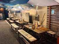 I would like a table seat