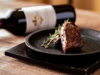 【土日祝：昼飲みランチコース】魚と肉のWメイン＋サラダ・パン等ビュッフェ＋2h飲み放題付