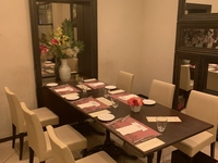 非常适合会议和商务宴请。[保证包间] 限6-8人。特制套餐10,000日元，共5道菜。