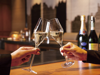 3月1日～4月末まで<春の美味コース>初鰹の前菜、はまぐりと筍、春鯛と海老、神戸牛サーロイン（150g）ガーリックライスまで。