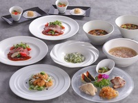 [Anniversary Plan] 7-course authentic Sichuan cuisine with rich flavors + glass of champagne + bouquet or table flowers + message plate