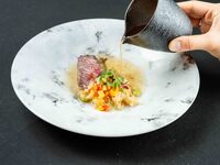 LUNCH COURSE ¥15,000(26年4月1日～）ディナーと同様のコースがいただけます