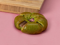 桜抹茶あんぱん