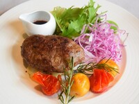 但馬牛と八鹿ポークのハンバーグセット（ドリンク付）春季