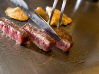 【3/29～3/31お日にち限定で特別価格】特選A4黒毛和牛ステーキディナー　乾杯スパークリングワイン＋デザート＋コーヒー　(1日2組限定)