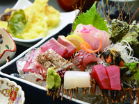 [Weekday only] Sashimi set meal (lunch) + coffee included