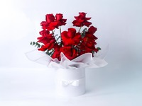 12PC Ecuadorian Rose Bouquet - Special Box