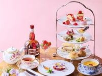 春のスペシャリテ＆いちごのフランベ付きアフタヌーンティーセット
