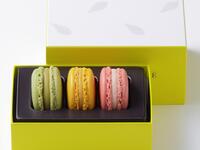 [TAKEOUT-PIERRE HERMÉ PARIS-Macarons] Assortment of 3 macaroons 1,566 yen