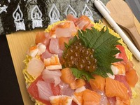 魚屋のお祝いケーキ