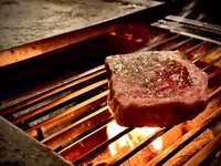 熟成美崎牛と新里牛のステーキ2種盛り