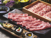 Okinawa brand Motobu beef and Agu pork "Paiton" shabu-shabu course <Premium>