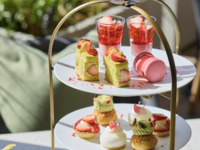 【CAFE｜平日】ストロベリーとピスタチオのアフタヌーンティー（3/16〜5/12）