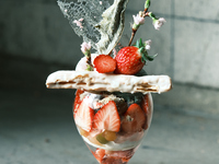 Seasonal Parfait Pairing　-桜　白餡　よもぎ-