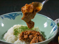 花風特製伊江島和牛緋桜肉のスパイスカレー