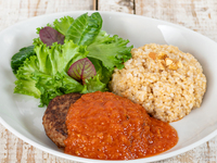 トマトソースのベジハンバーグ