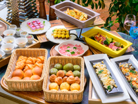 토요일·일요일·공휴일 라이트 런치 뷔페