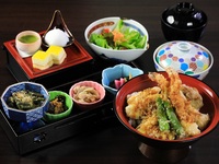 Japanese rice bowl set meal: Tendon