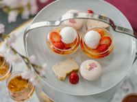 11am only / Strawberry and Sakura Afternoon Tea at Banker's Bar / Free Drinks Included