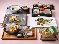 4月日本料理会席 「雅（みやび）」　乾杯用1ドリンク付き