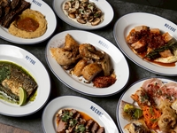 【包含2小时畅饮】8道菜晚餐套餐