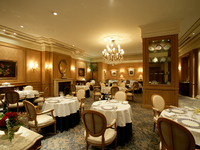 [6/2 only - Port Opening Festival] Special dinner course & champagne toast | 26,000 yen