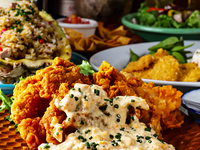 【Perfect for a casual get-together!】A hearty plan featuring crispy fried chicken and appetizers, with all-you-can-drink included!