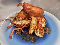 〈オプション〉魚料理を「まるごと1尾の活きオマールの一皿+8000円/人」に変更