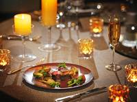 【贅沢ディナーB】スパークリングワイン付！Wメイン全5皿ディナー（キャンドル装飾付）