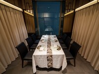 ＜半個室＞〝極〟（きわみ）