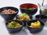 【平日限定】選べるお食事とお好きなドリンク付き 