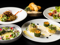 [Standard Dinner Course] Recommended casual plan including carpaccio, fried shrimp kadaif, and herb-grilled young chicken