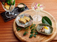 Chef's choice lunch course featuring 9 dishes made with seasonal ingredients