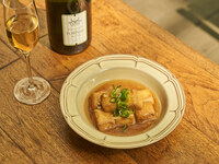 [Lunch Only] 5,800 yen course + champagne included. For 2 or more people. *Premium course