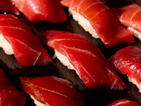 主廚精選套餐（共16道菜）/無限暢飲清酒搭配服務