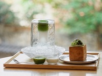 【ティータイム】”氷の器”アイス抹茶ラテ  ＋ 抹茶 キューブクロワッサンセット（ 5月18日～9月30日）