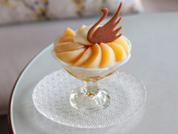 Peach Parfait (with coffee or tea) [70-min seating]