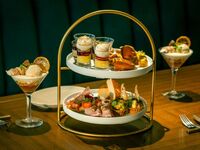 [Weekends & Holidays: Afternoon Tea] Seasonal tea food, Ronnefeldt free drinks + seasonal celebratory drink