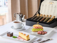 【土日祝限定】THE AFTERNOON SELECTION ～CASUAL～＋【おかわり自由】illyコーヒー＆Mighty Leaf紅茶