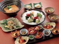 Weekday Lunch Only — Irodori Gozen (Colorful Set Meal) with One Complimentary Toast Drink