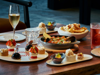 メロンと日本茶のハイティー "It's 5 O'clock Somewhere"